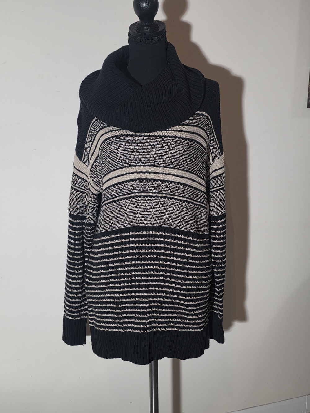 Maurices Cowl Neck Patterned Knit Sweater in Black and Cream (Size S)